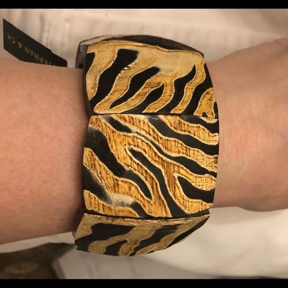 Wooden (new) animal print Sz 8 wide width bracelet - Picture 6 of 9